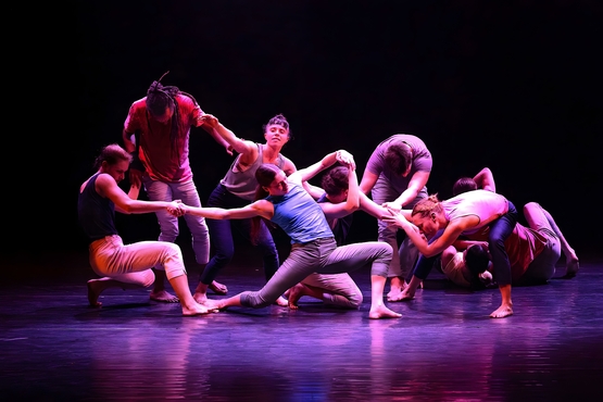 תמונת מופע: "סוף סוף" - מופע מחול קולבנדאנס